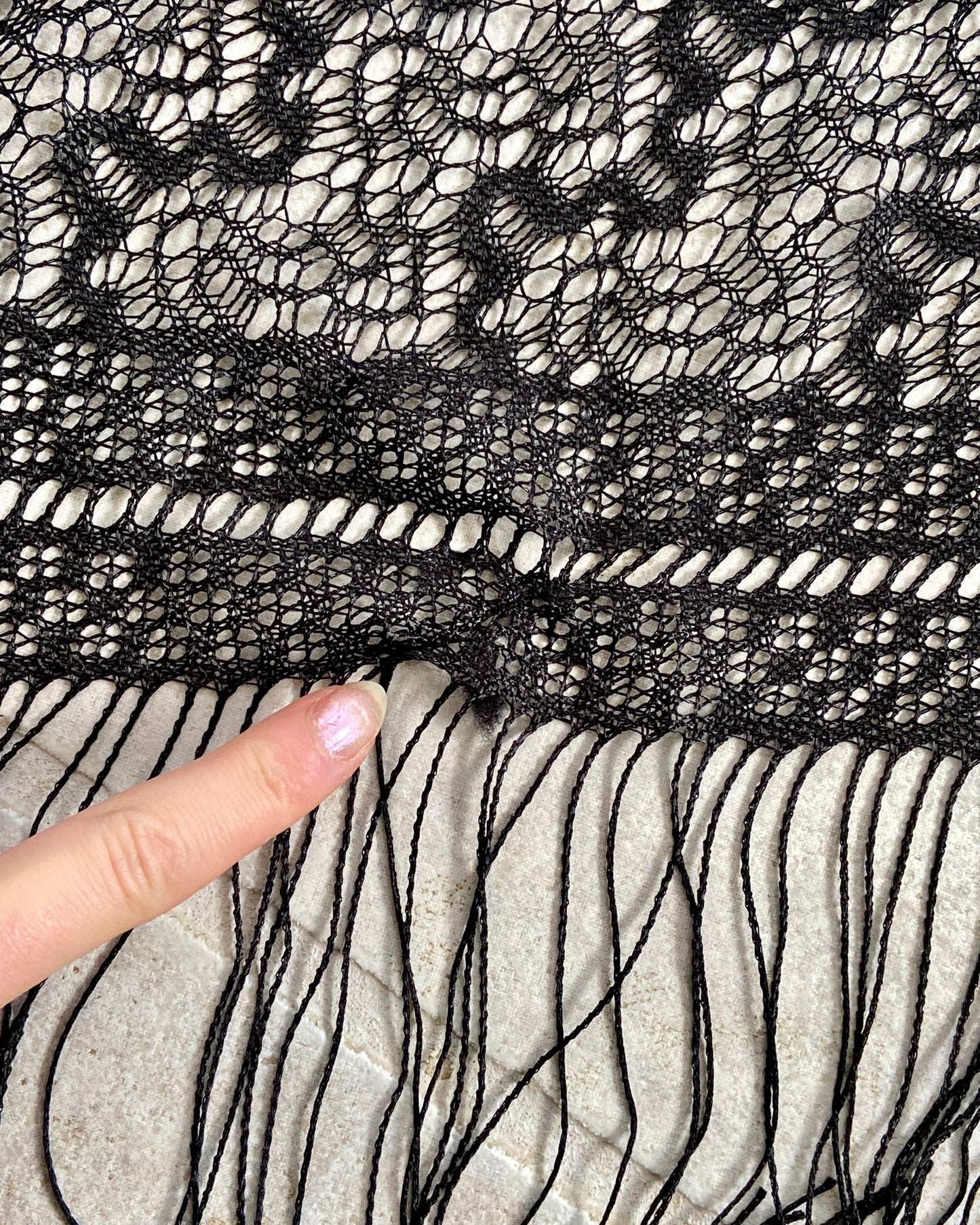 2000s Black Lace Shawl | 6-16