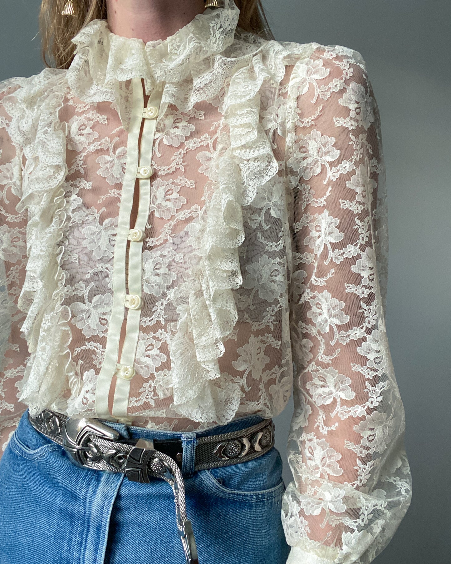 Stunning Cream Floral Lace Frilly Blouse | Size S/M