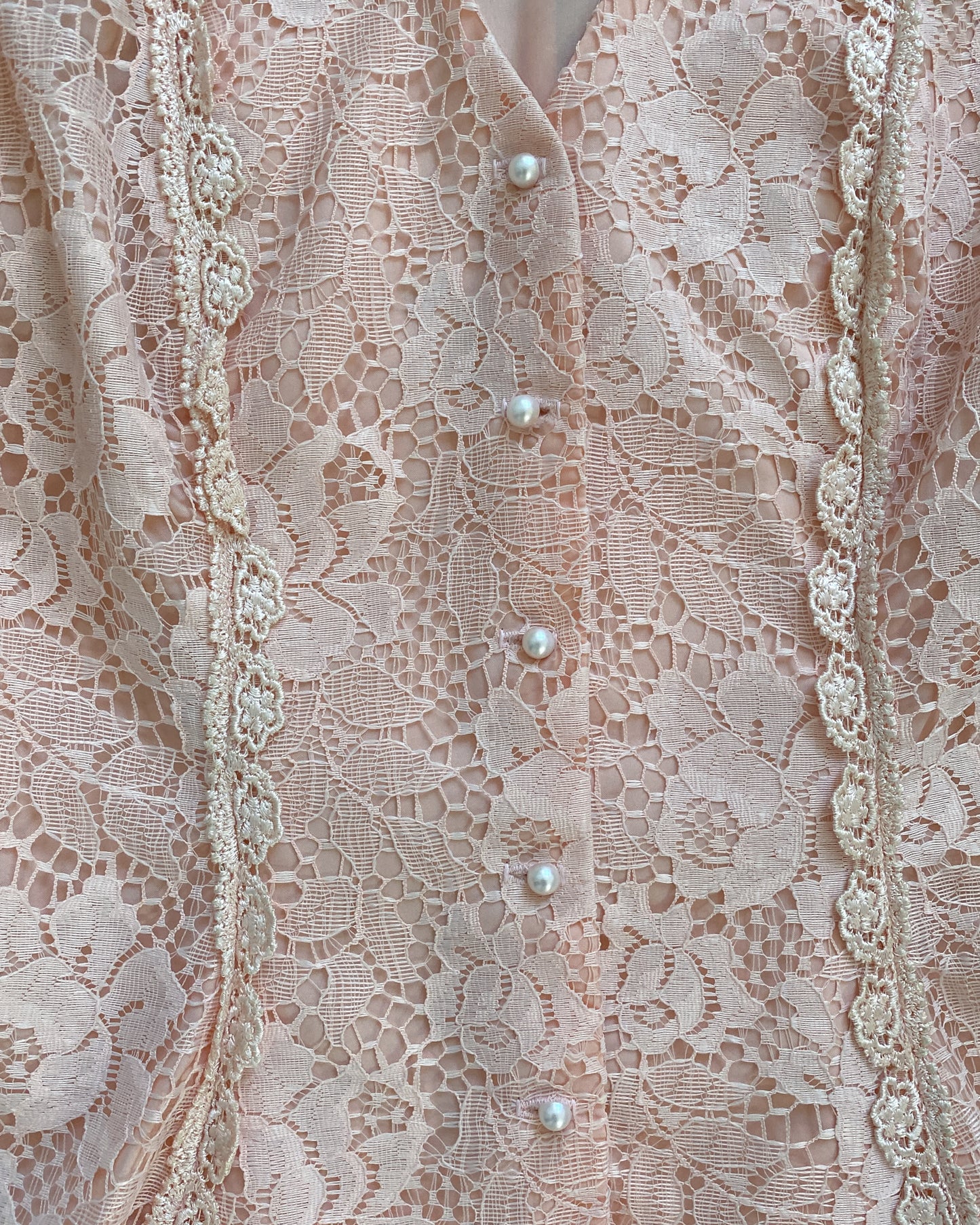 Vintage Peachy Lace Blouse | Size M