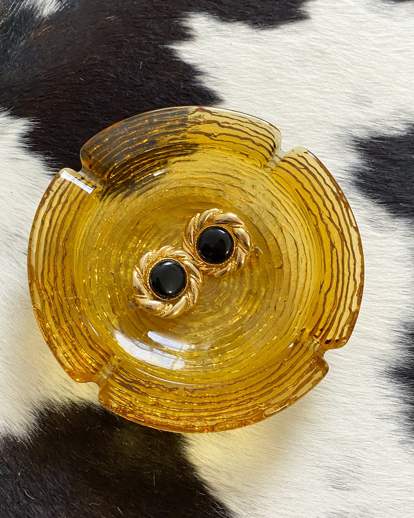 Vintage Gold Spinning Clip-on Earrings *RARE