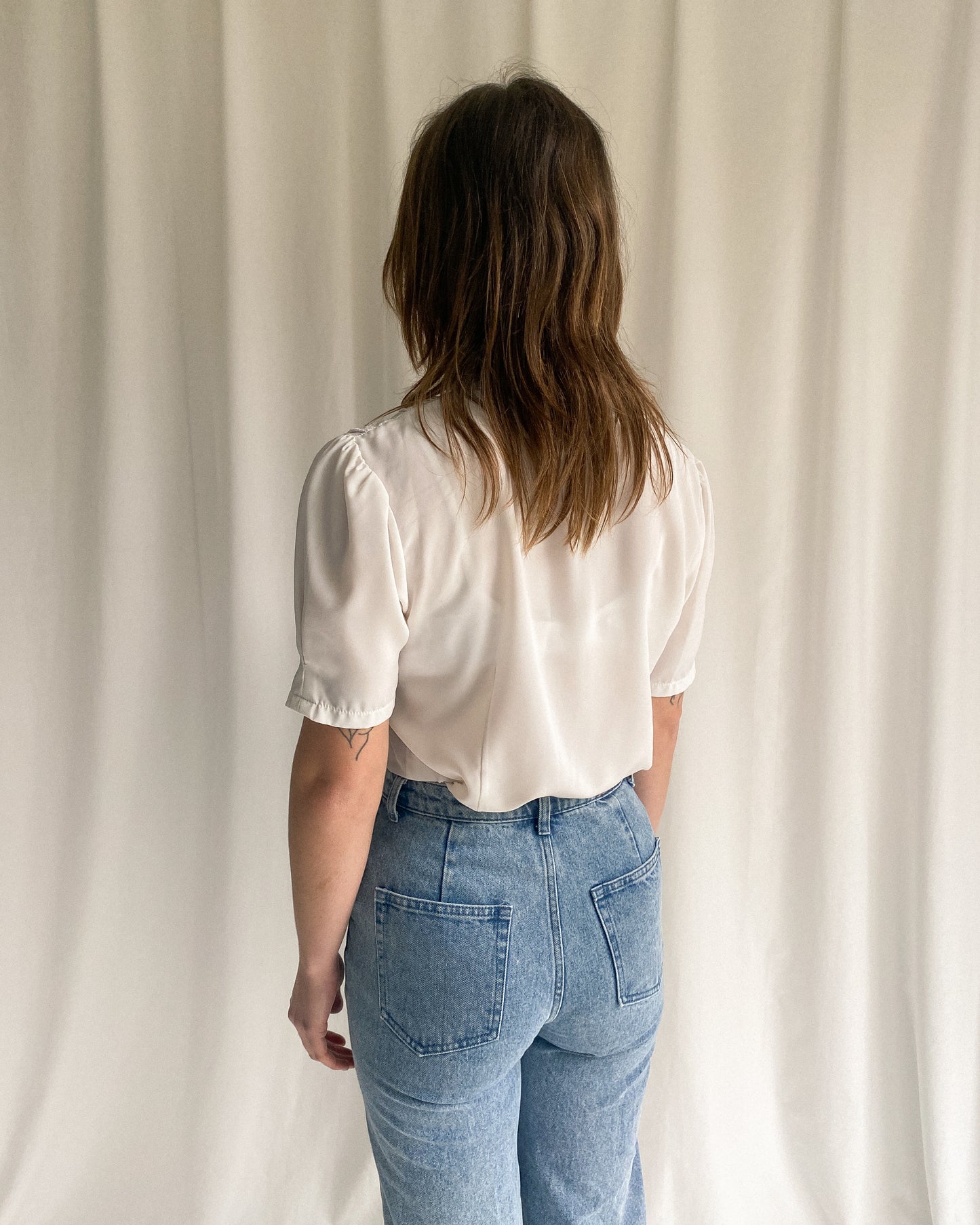 1980s White Short-Sleeve Blouse | 10/12