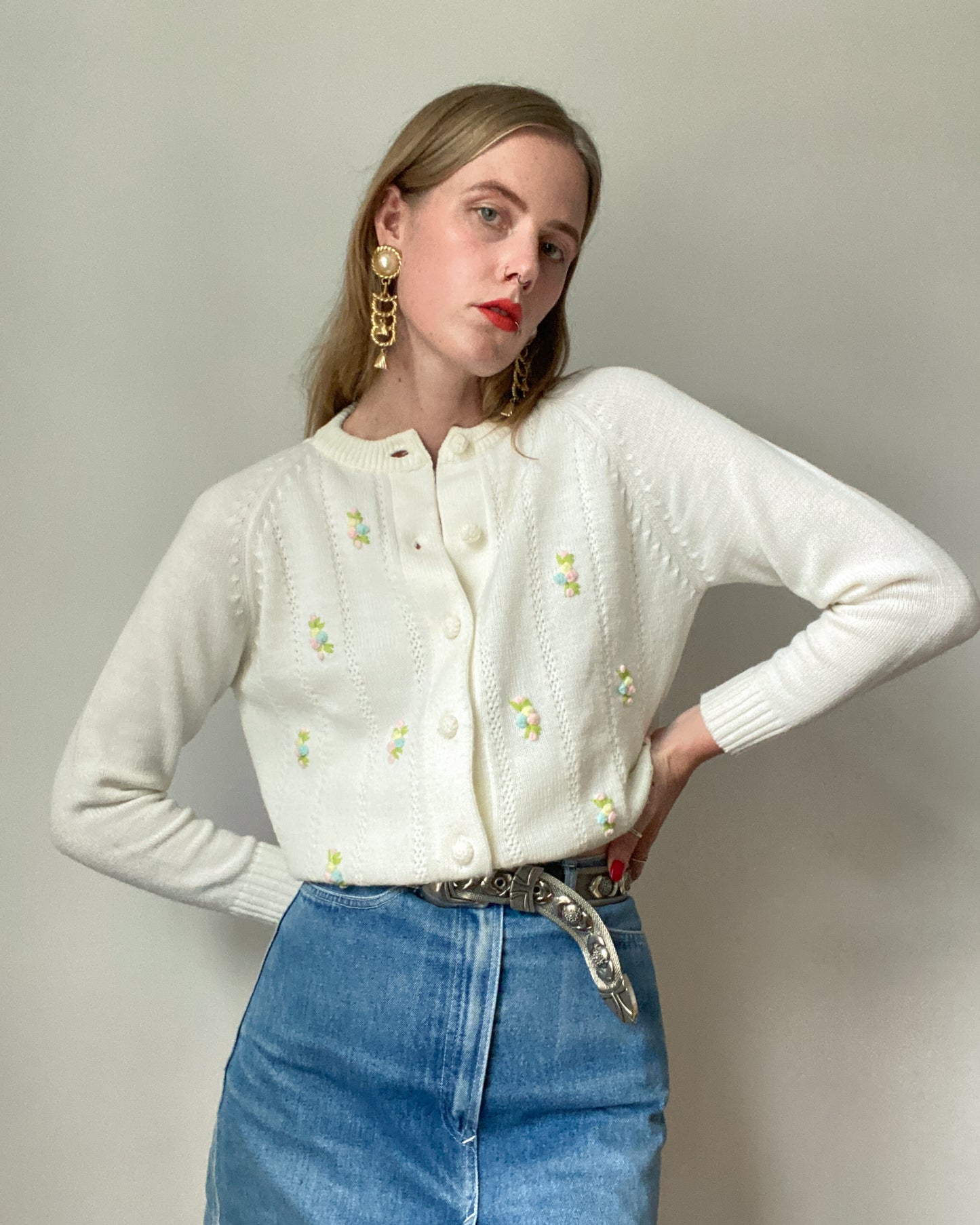 Vintage Cream Cardigan with Floral Embroidery | XS/S Size