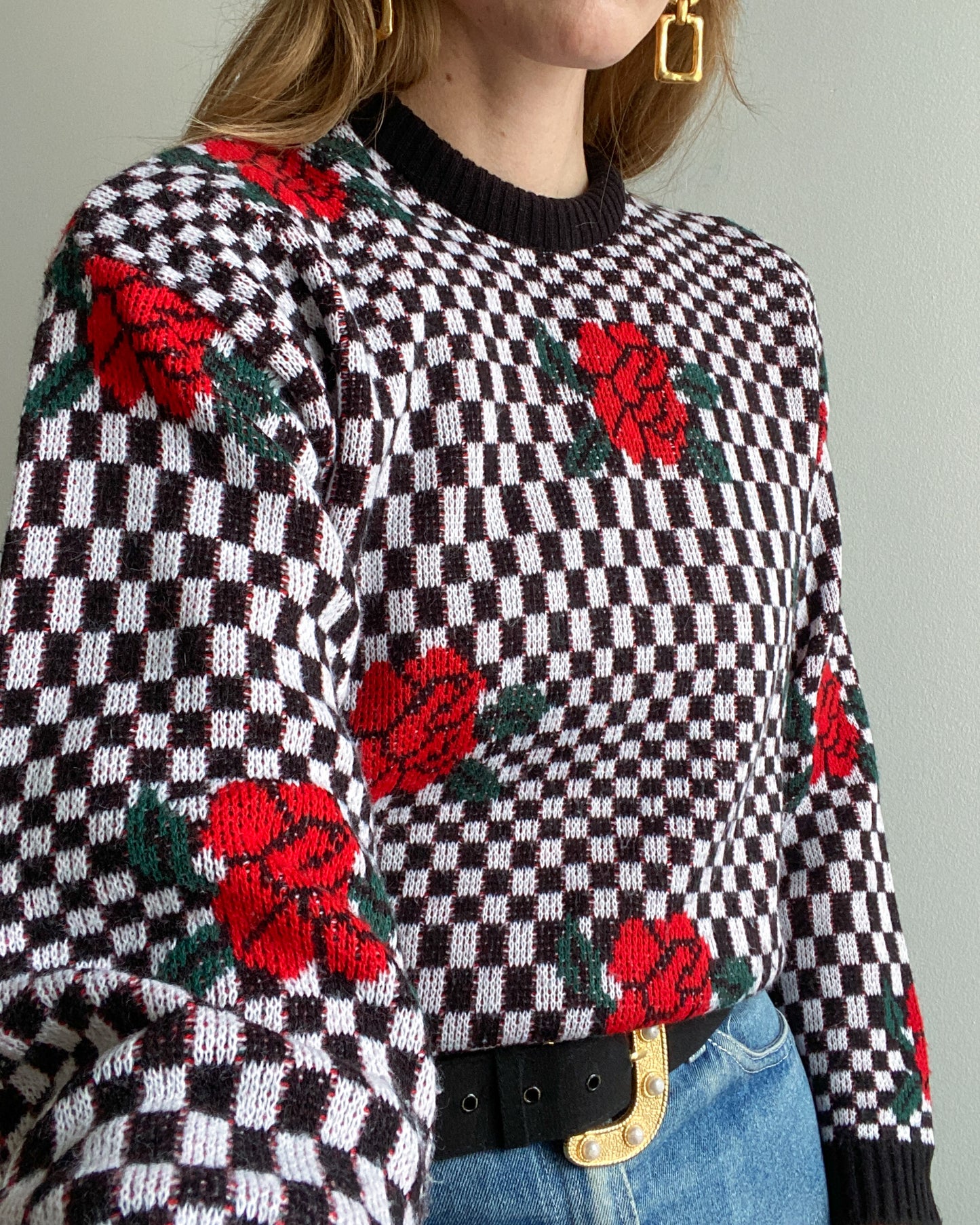 1980s Eaton Checkered & Rose Knit Sweater | Size S