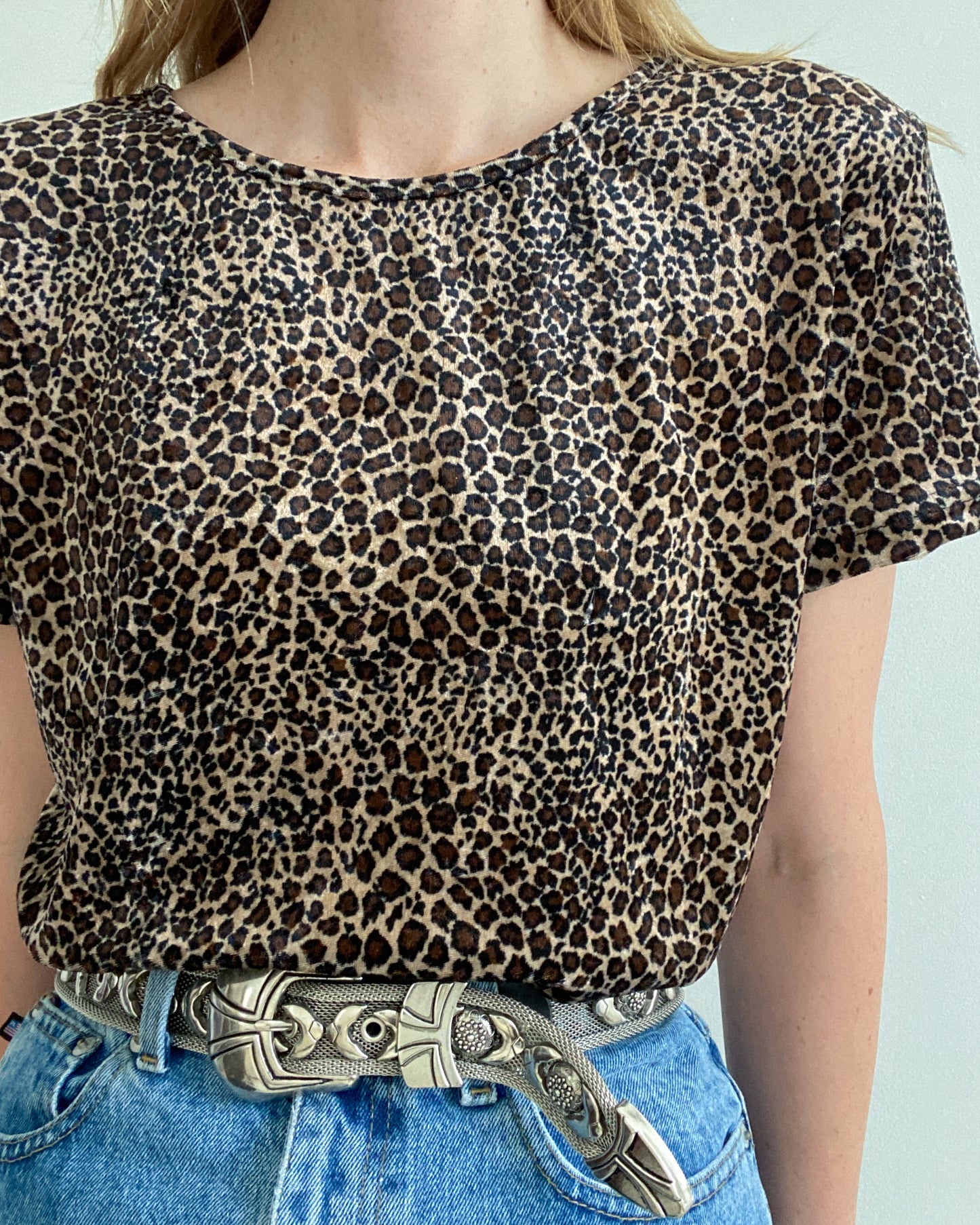 1990s Cheetah Print Velour Short Sleeve Top | Size L