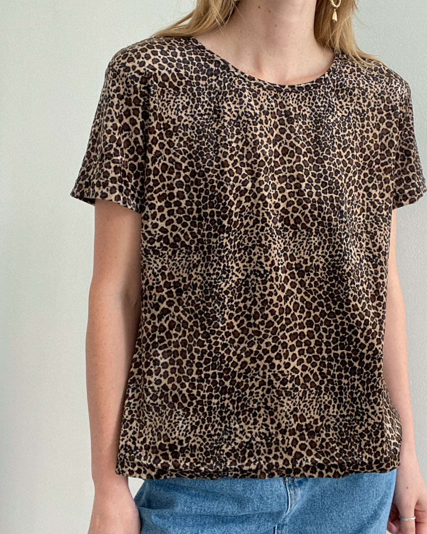 1990s Cheetah Print Velour Short Sleeve Top | Size L