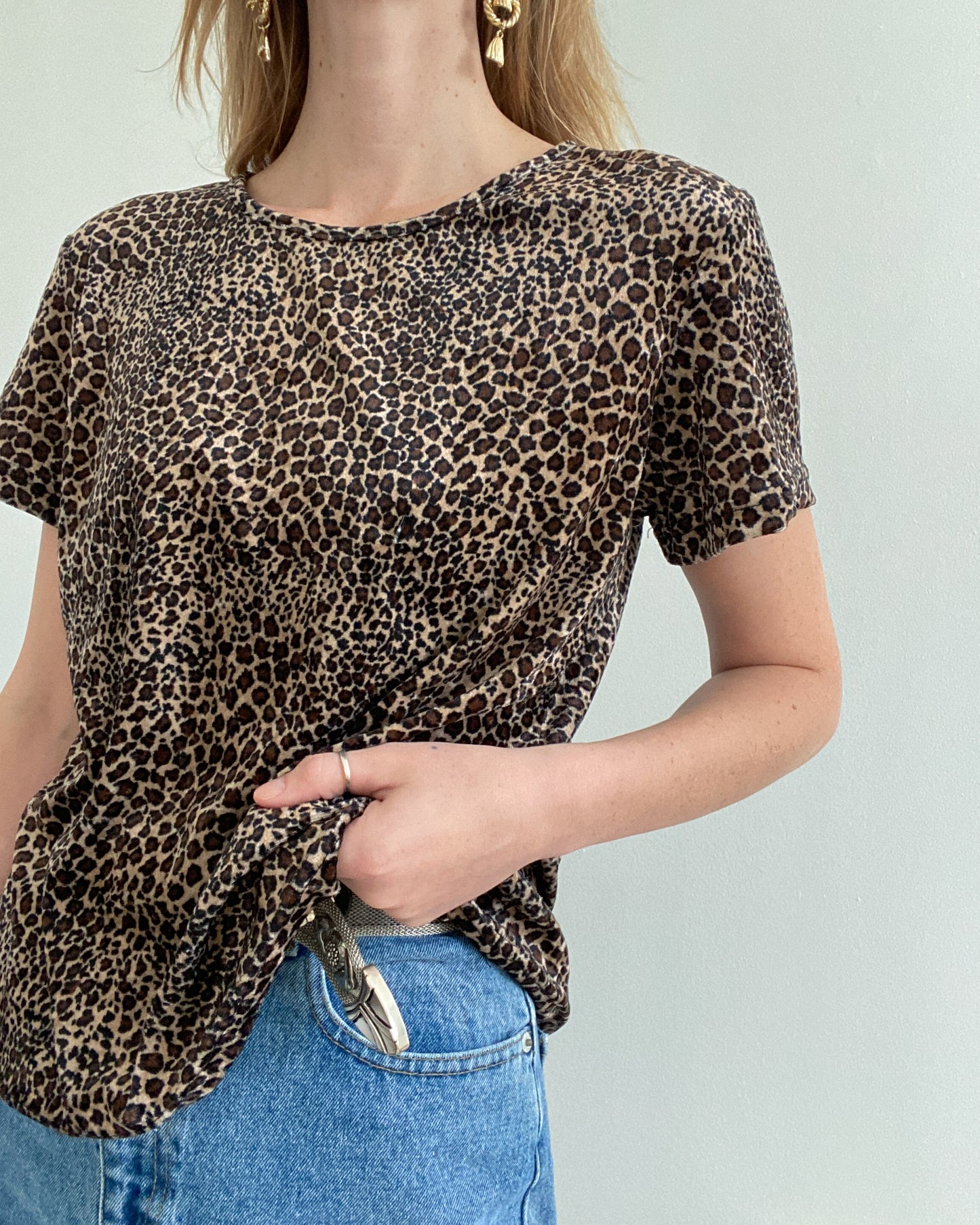 1990s Cheetah Print Velour Short Sleeve Top | Size L