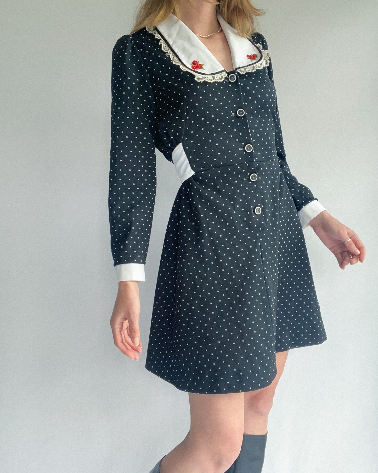1970s Estelle Rose Black & White Western Dress, Made in NZ | 8-10
