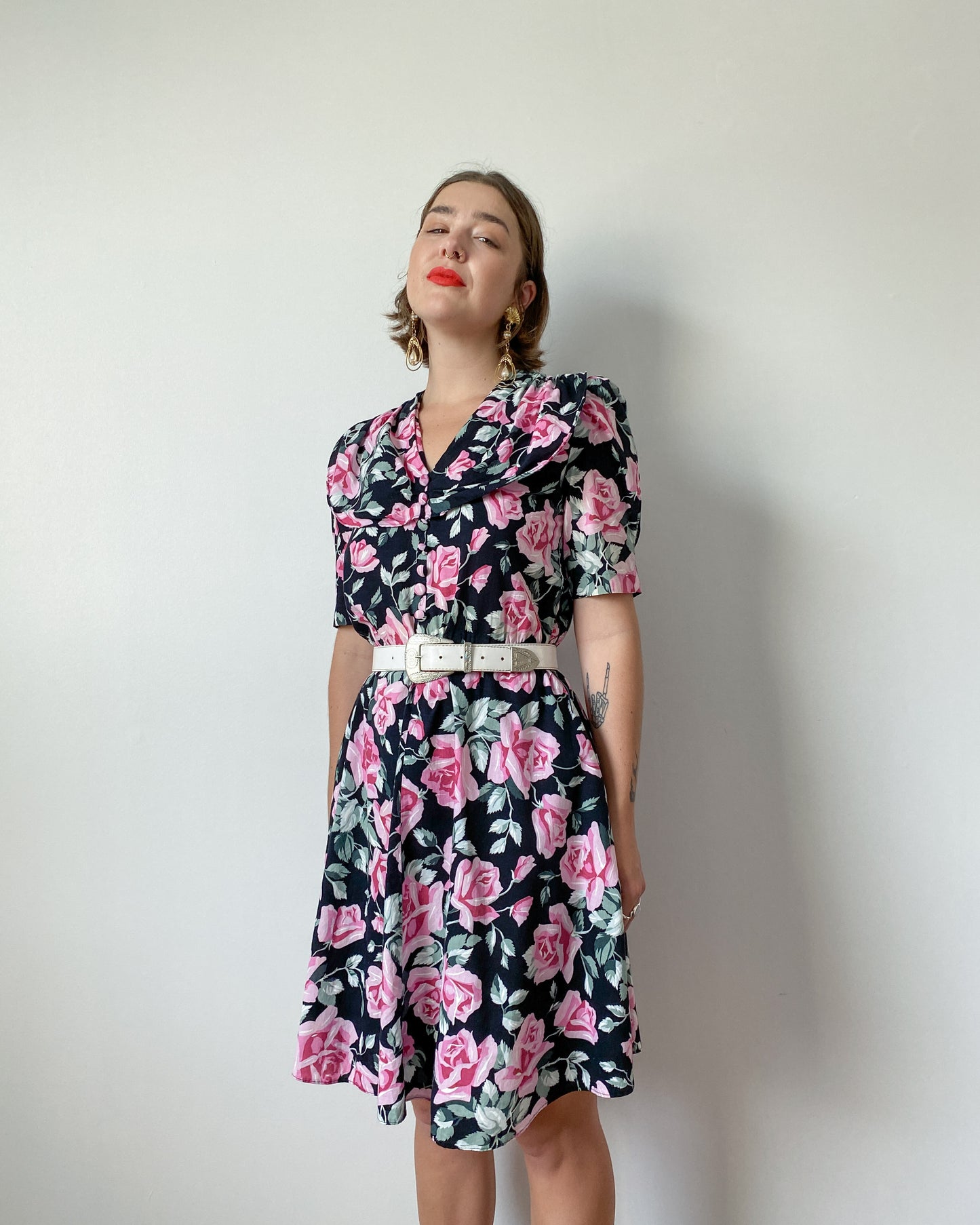 1980s Sweet Rose Collared Dress | Size M/L