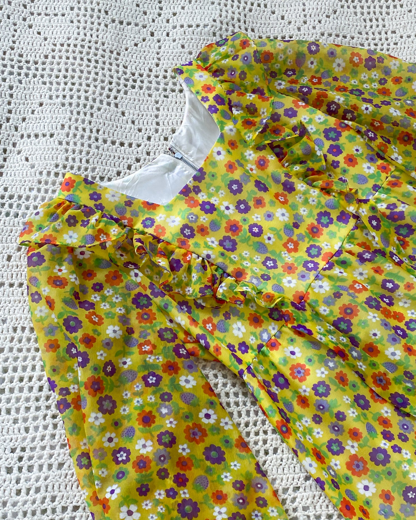 1970s Yellow Floral Dress with Bishop Sleeves | XS-S