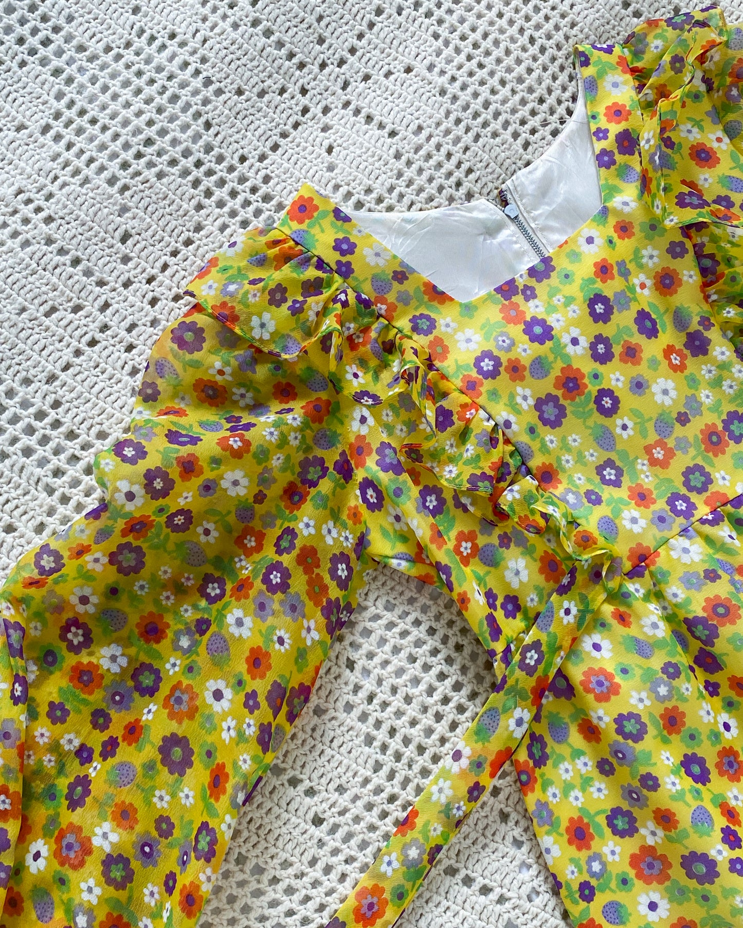 1970s Yellow Floral Dress with Bishop Sleeves | XS-S